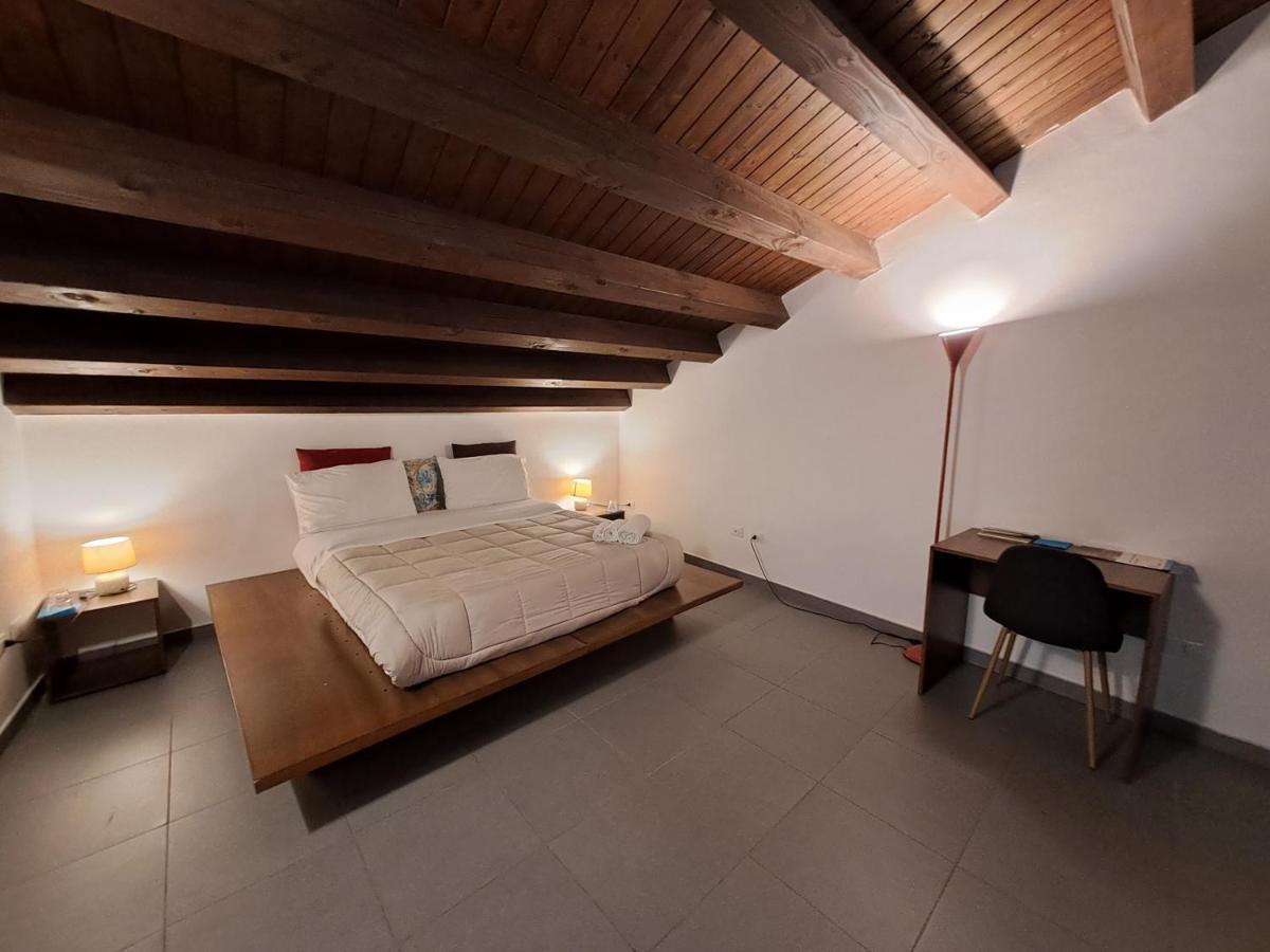 Sopra Moltivolti Guesthouse Palermo Pokój zdjęcie